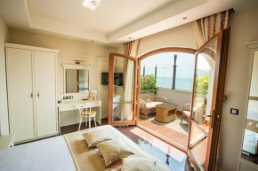 Отель Helena VIP Villas and Suites - Half Board  Несебыр
